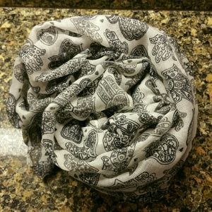 🔥3/$10 LIGHT SHEER INFINITY SCARF HAMSA MENDHI